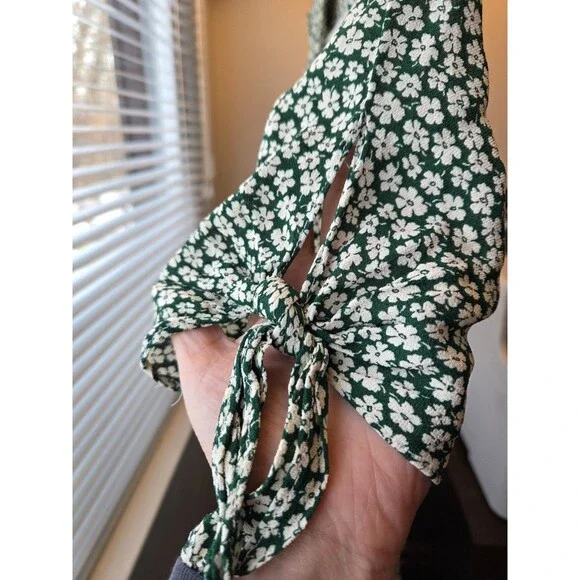 Reformation Green Floral Wrap Mini Dress Size Small Tie Sleeve V-Neck - Picture 7 of 8